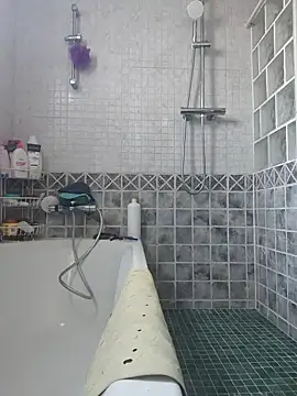 mirrowhot online show from February 2025 01:44:02 PM