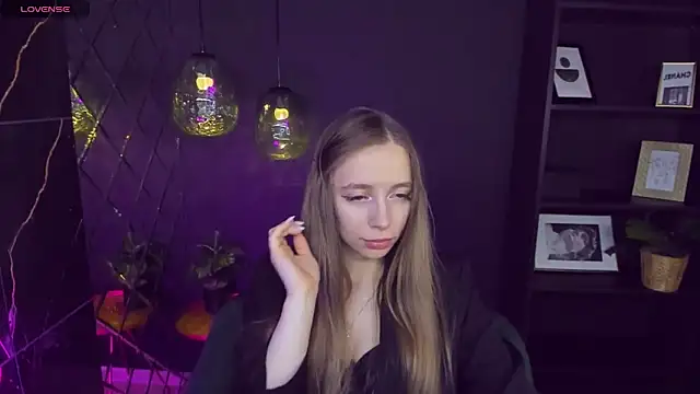 OliviaGentle online show from December 2024 03:50:02 AM