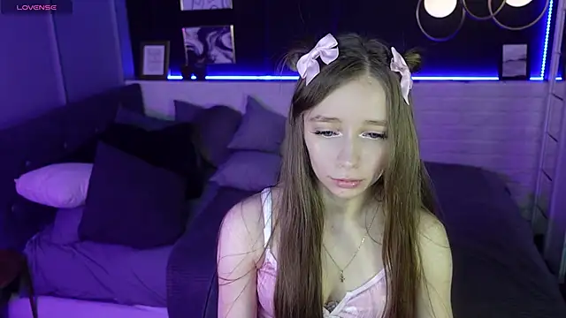 OliviaGentle online show from February 2025 07:53:01 PM