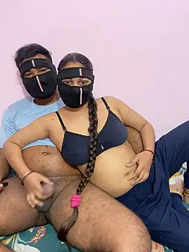 Snapshot of mickey_love chatting on February 2025 01:21:02 PM mickey love online show from February 2025 01:21:02 PM