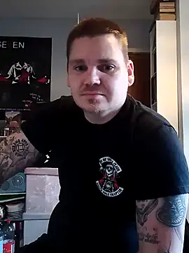 ArcanceTheo82 online show from December 2024 03:11:01 PM