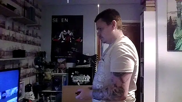 ArcanceTheo82 online show from December 2024 07:41:02 PM