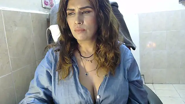 Snapshot of pareeti chatting on January 2026 07:12:01 AM pareeti online show from January 2026 07:12:01 AM