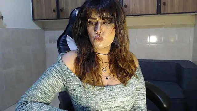 Snapshot of pareeti chatting on February 2026 11:42:02 PM pareeti online show from February 2026 11:42:02 PM