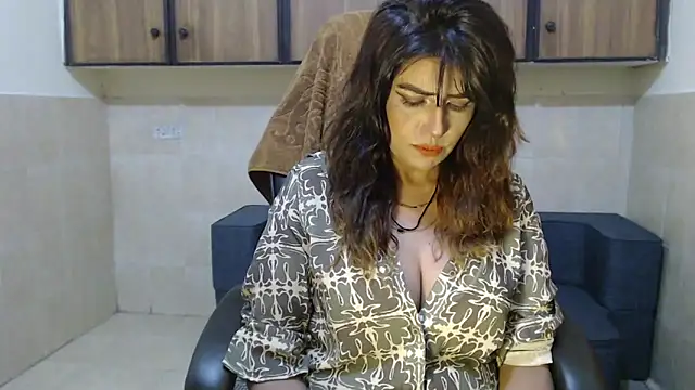 Snapshot of pareeti chatting on February 2026 02:18:01 PM pareeti online show from February 2026 02:18:01 PM