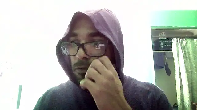 Snapshot of _______the chatting on December 2025 07:53:02 PM the online show from December 2025 07:53:02 PM