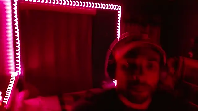 Snapshot of _______the chatting on December 2025 10:10:02 AM the online show from December 2025 10:10:02 AM