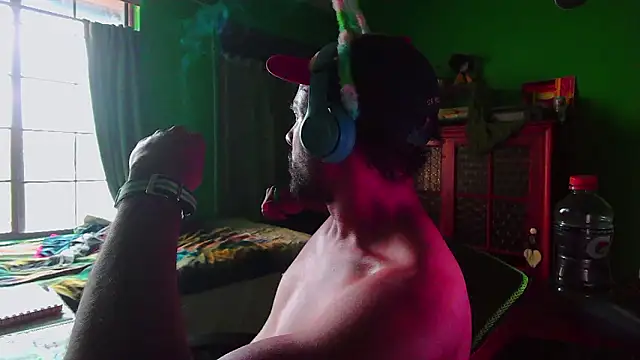        the online show from March 2026 01:00:02 AM