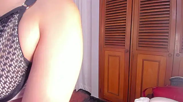 elodie walker online show from December 2024 03:06:01 PM