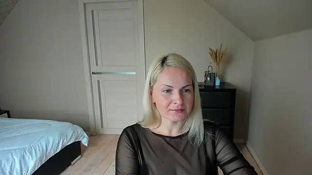 Snapshot of Alicee_Gracee chatting on October 2025 09:21:02 AM Alicee Gracee online show from October 2025 09:21:02 AM