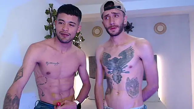 Snapshot of evil_boys_77 chatting on December 2024 12:48:02 AM evil boys 77 online show from December 2024 12:48:02 AM