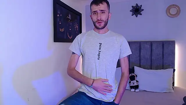 Snapshot of evil_boys_77 chatting on January 2025 11:37:01 AM evil boys 77 online show from January 2025 11:37:01 AM