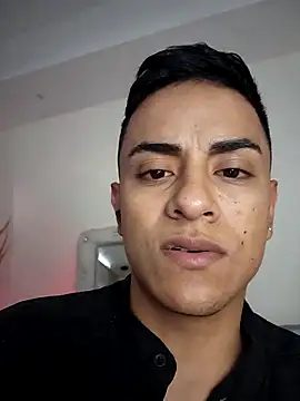 Snapshot of Lucii_fer_ chatting on May 2026 01:08:02 PM Lucii fer online show from May 2026 01:08:02 PM