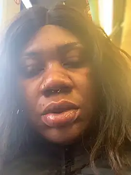 Snapshot of bonbonaumiel chatting on December 2024 07:49:02 AM bonbonaumiel online show from December 2024 07:49:02 AM