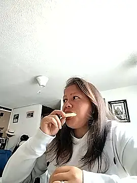 miss evoleth2 online show from November 2025 02:16:01 PM