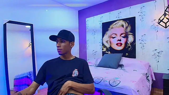 Snapshot of alejandro_king1 chatting on February 2025 12:57:02 PM alejandro king1 online show from February 2025 12:57:02 PM