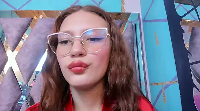 Snapshot of LARICSABLUE chatting on March 2025 09:06:02 PM LARICSABLUE online show from March 2025 09:06:02 PM