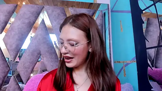 Snapshot of LARICSABLUE chatting on March 2025 12:53:01 AM LARICSABLUE online show from March 2025 12:53:01 AM