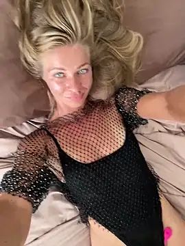 -OliWow- online show from February 2026 06:06:02 AM