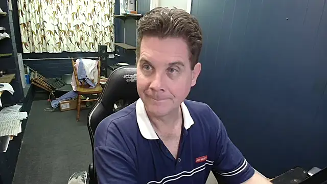Snapshot of tilobinder chatting on April 2026 02:34:01 PM tilobinder online show from April 2026 02:34:01 PM