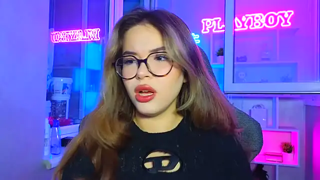 CutiePie3 online show from October 2025 03:09:02 PM