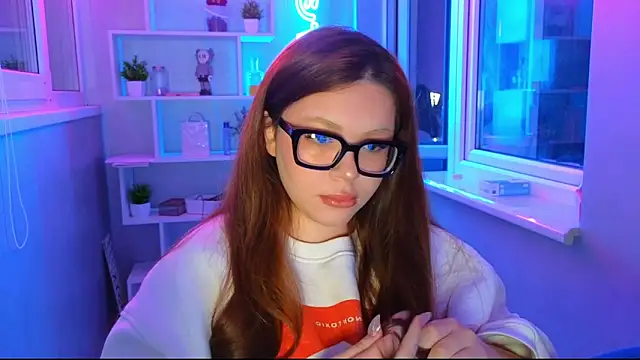 CutiePie3 online show from March 2026 06:25:01 PM