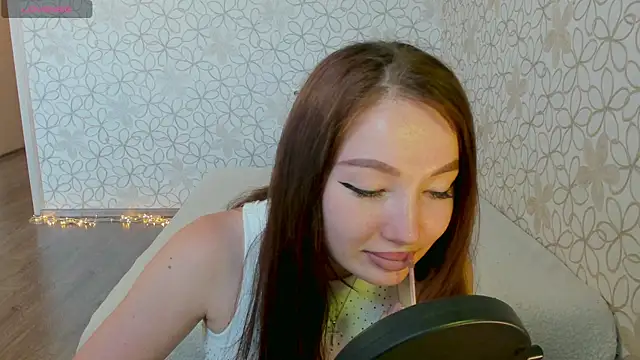 Lissa Cristal online show from July 2026 11:38:02 AM