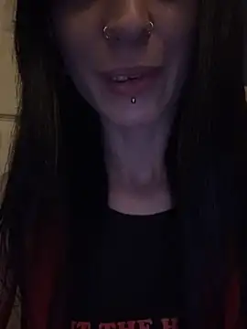 Snapshot of MissMidnightUK chatting on May 2026 12:29:02 AM MissMidnightUK online show from May 2026 12:29:02 AM