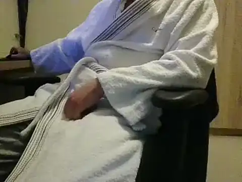 Snapshot of realityyshowww chatting on January 2025 05:24:02 PM realityyshowww online show from January 2025 05:24:02 PM