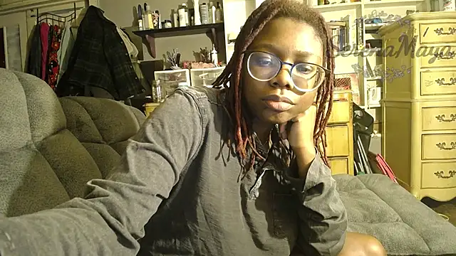 Snapshot of serena_maya chatting on January 2025 08:19:02 AM serena maya online show from January 2025 08:19:02 AM