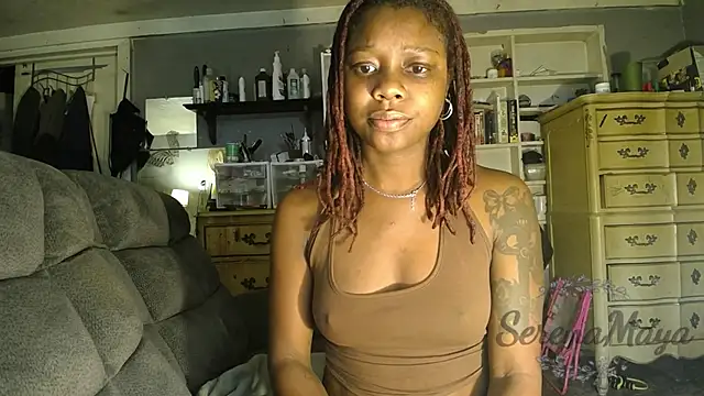 Snapshot of serena_maya chatting on January 2025 04:22:01 PM serena maya online show from January 2025 04:22:01 PM