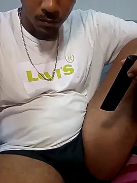 Snapshot of gugao666 chatting on December 2024 09:17:01 PM gugao666 online show from December 2024 09:17:01 PM