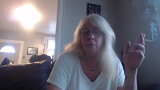 canadiancougar1965 online show from February 2025 01:05:01 PM