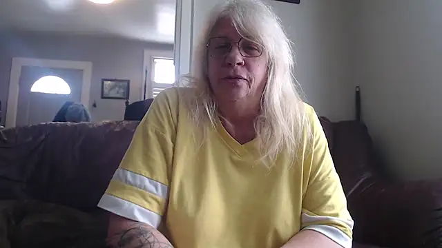 canadiancougar1965 online show from February 2025 03:19:02 PM