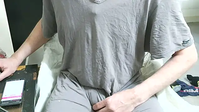 grossecoch online show from April 2026 05:17:01 PM