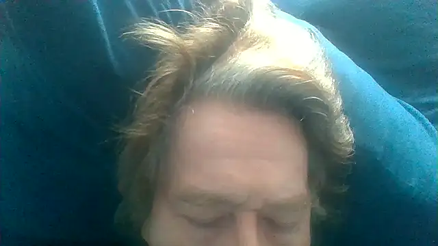 Snapshot of frankie7inch chatting on July 2026 08:35:01 PM frankie7inch online show from July 2026 08:35:01 PM