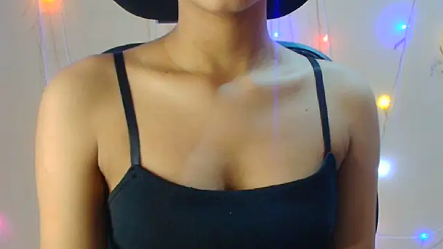 Snapshot of Chandani-Love chatting on May 2026 06:32:01 AM Chandani-Love online show from May 2026 06:32:01 AM