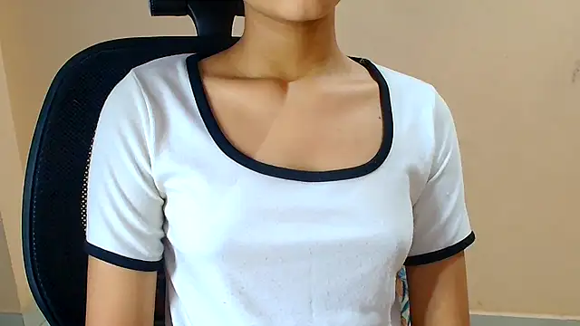 Snapshot of Chandani-Love chatting on June 2026 12:44:02 PM Chandani-Love online show from June 2026 12:44:02 PM