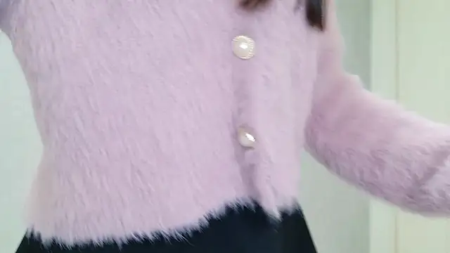 Snapshot of -SHIZUKU- chatting on January 2025 12:27:01 PM -SHIZUKU- online show from January 2025 12:27:01 PM