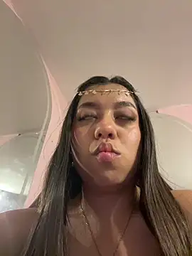 Lea velle online show from October 2025 04:03:02 AM