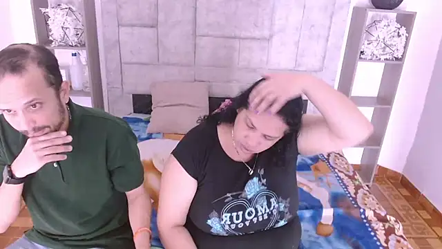 Candy and Jh0n online show from December 2025 03:01:02 AM