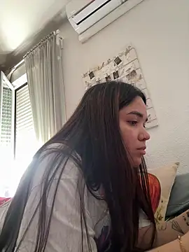 daniniescobarr online show from March 2026 11:04:01 AM
