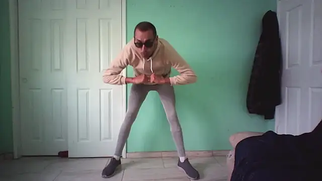 Snapshot of Pumpndeep chatting on February 2025 06:59:01 PM Pumpndeep online show from February 2025 06:59:01 PM