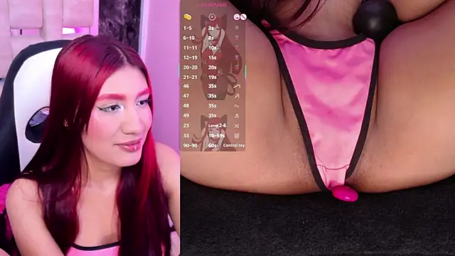 Snapshot of MiaVoss chatting on September 2025 08:43:01 PM MiaVoss online show from September 2025 08:43:01 PM