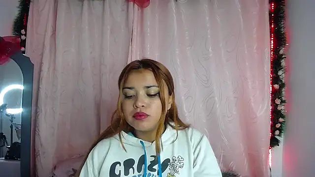 Snapshot of LiliR-Matheus chatting on January 2025 07:06:02 AM LiliR-Matheus online show from January 2025 07:06:02 AM