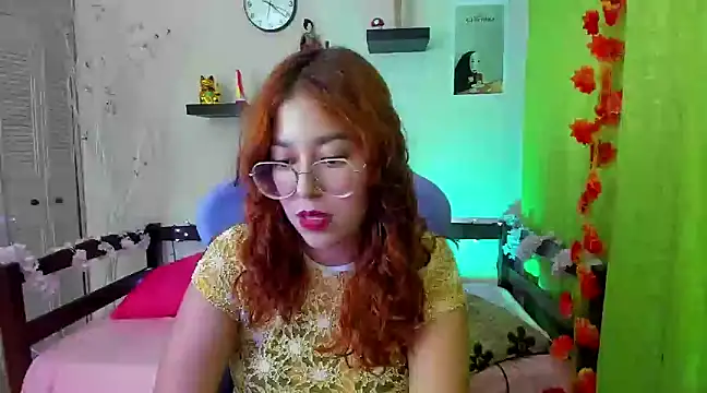 Snapshot of _Moon_Johnson chatting on February 2025 11:22:02 PM  Moon Johnson online show from February 2025 11:22:02 PM