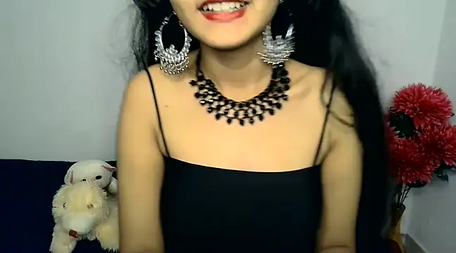 Snapshot of SUZY_FROMUS chatting on December 2024 12:08:02 PM SUZY FROMUS online show from December 2024 12:08:02 PM