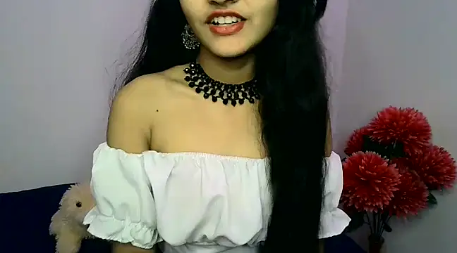 Snapshot of SUZY_FROMUS chatting on December 2024 05:51:01 AM SUZY FROMUS online show from December 2024 05:51:01 AM