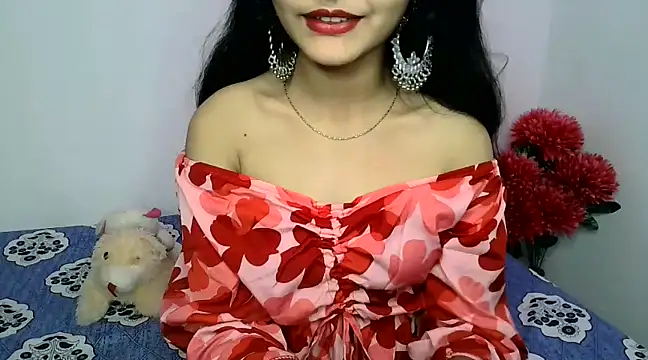 Snapshot of SUZY_FROMUS chatting on December 2024 06:23:01 AM SUZY FROMUS online show from December 2024 06:23:01 AM