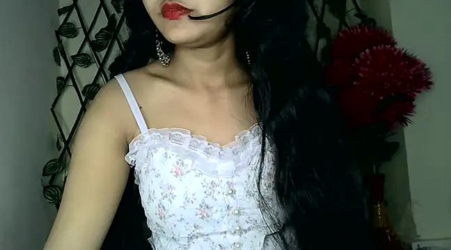 Snapshot of SUZY_FROMUS chatting on January 2025 08:25:02 PM SUZY FROMUS online show from January 2025 08:25:02 PM